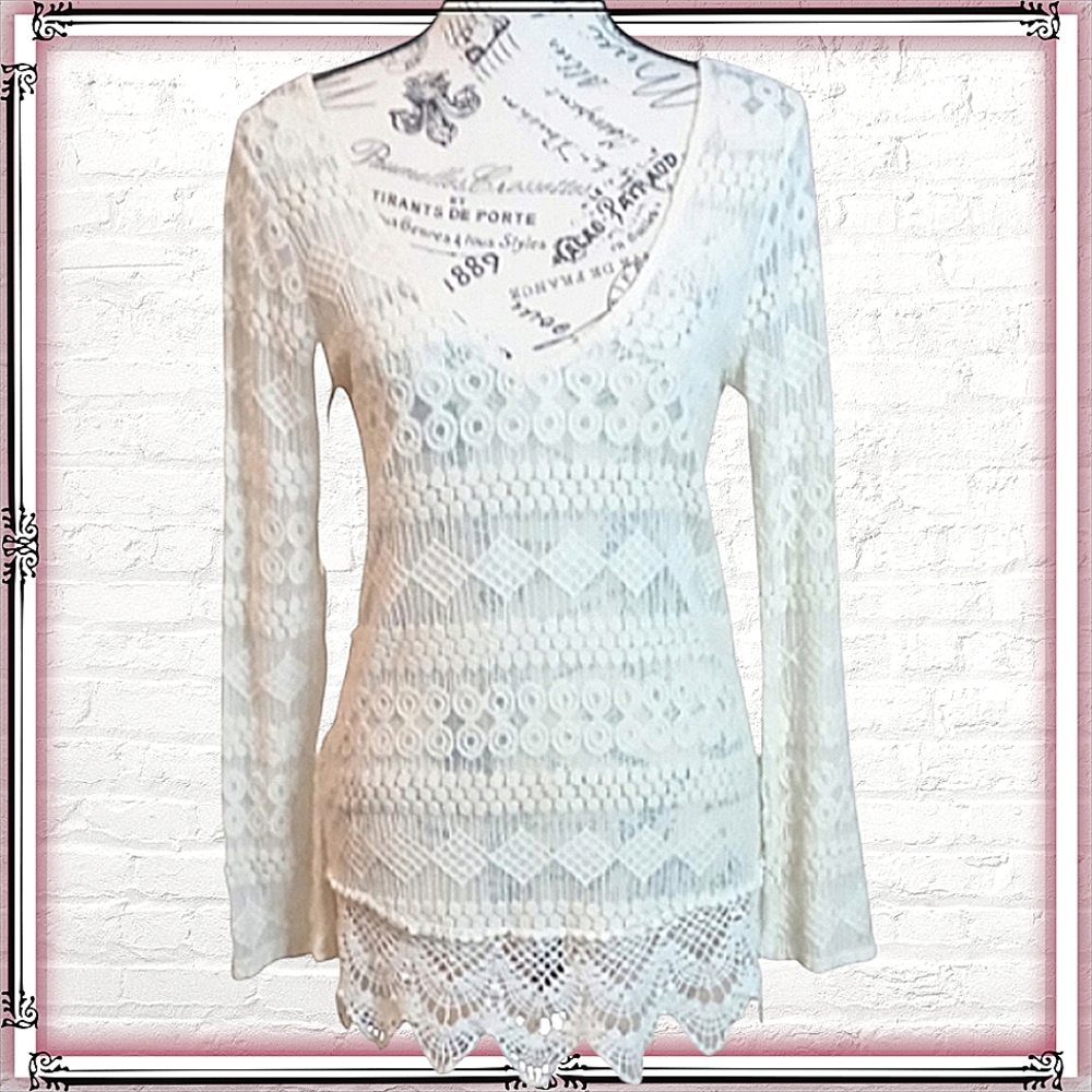 LA Hearts Ivory Crochet Lace V-Neck Long Sleeve Top Size Med